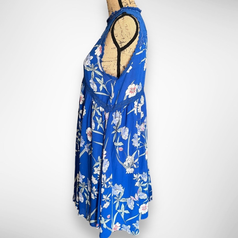 UMGEE Sleeveless Blue Floral Lightweight Shift Dress Medium | EUC - Picture 3 of 5
